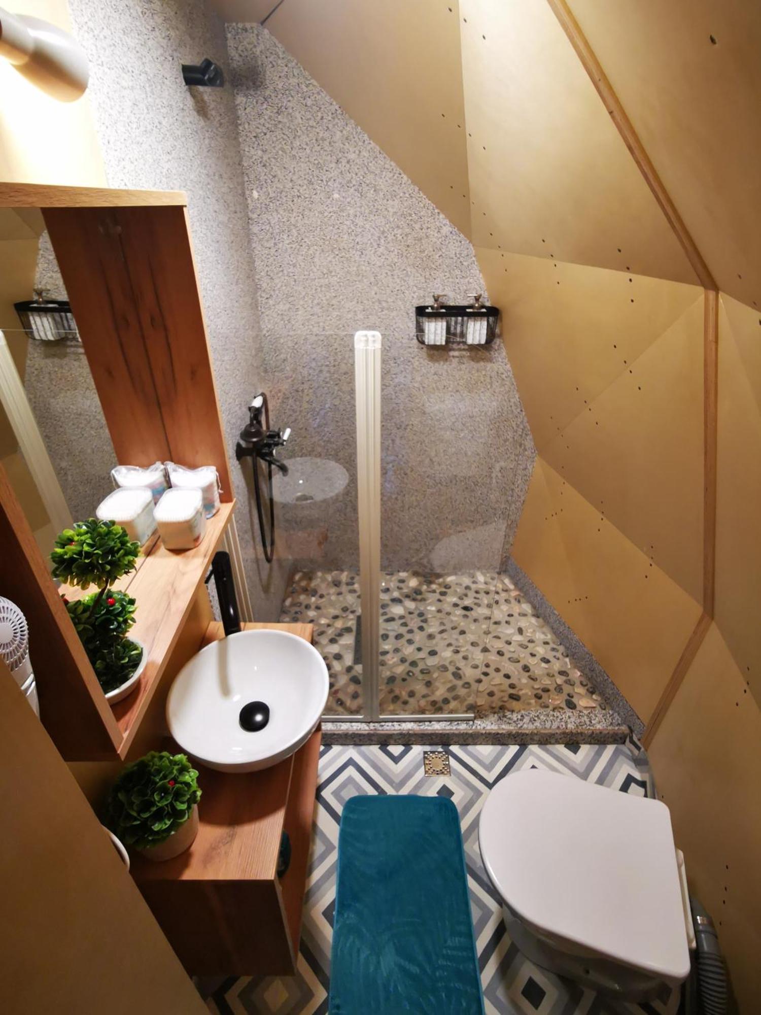 ホテル Glamping Zazen Drumu Carului エクステリア 写真