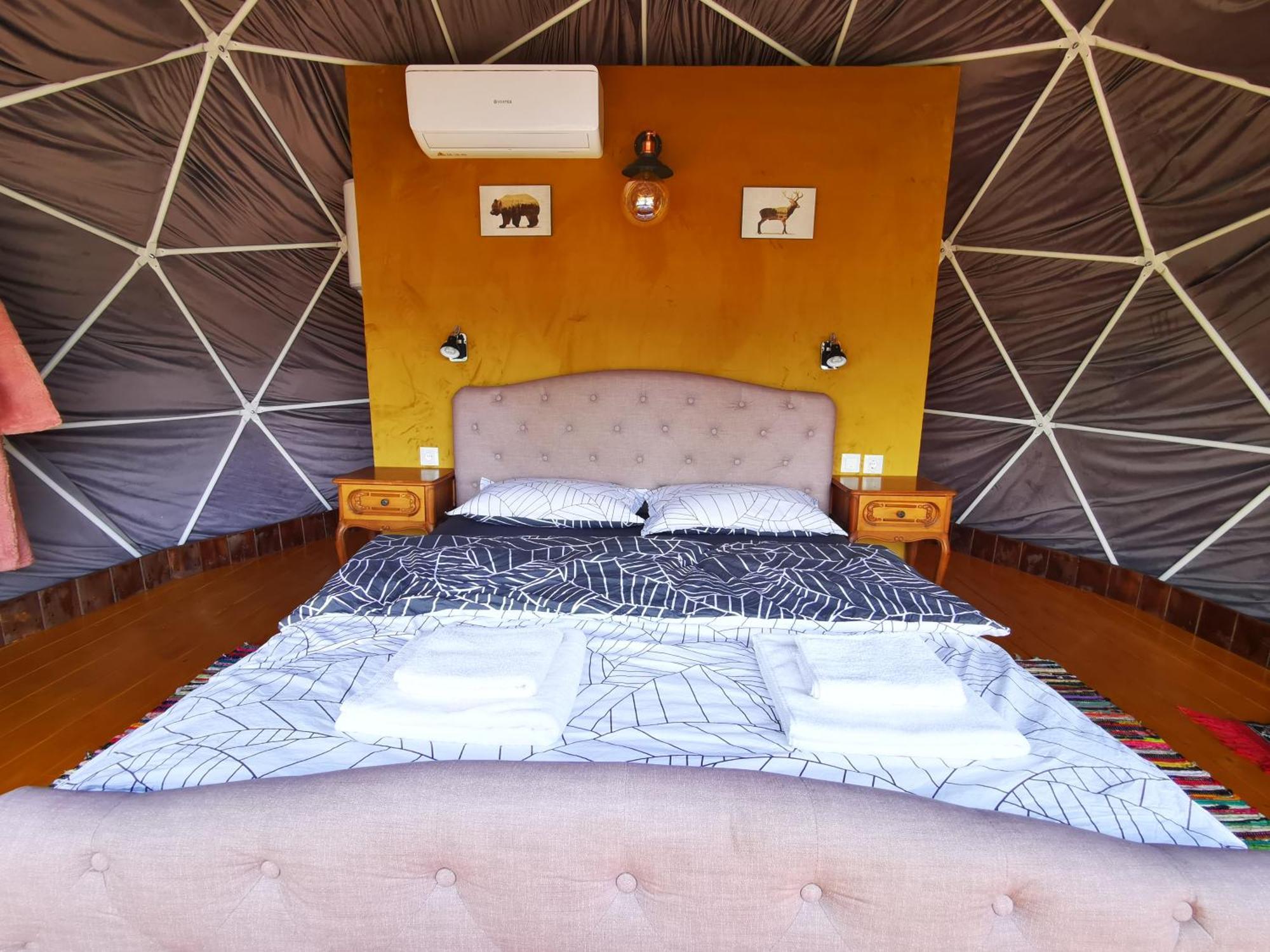 ホテル Glamping Zazen Drumu Carului エクステリア 写真